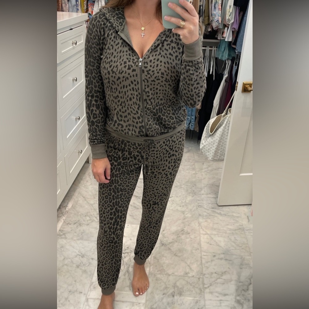 Leopard jogger lounge set